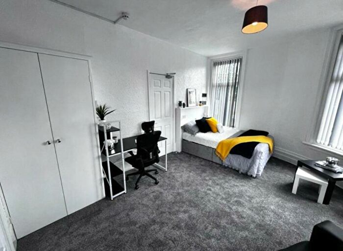 Studio To Rent In Camden Road, London, NW1