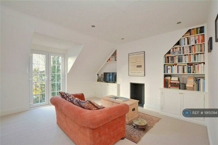 1 Bedroom Flat To Rent In Lee High Road, London, SE12