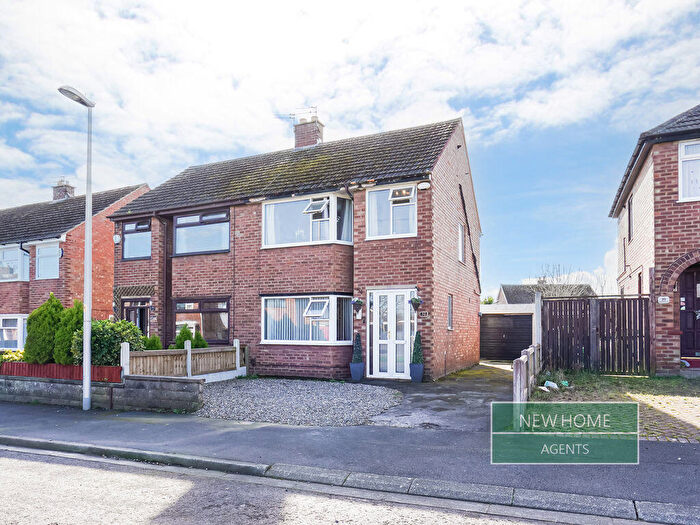 3 Bedroom Semi-Detached House For Sale In Highcroft Avenue, Bispham, Blackpool, FY2