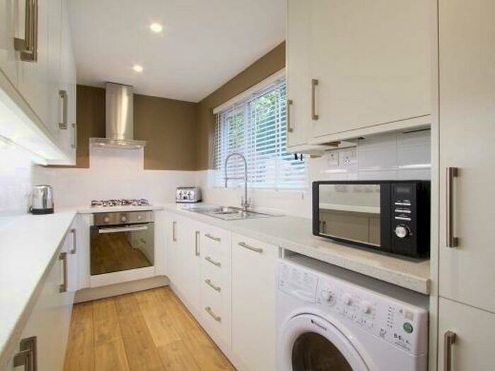 4 Bedroom Terraced House To Rent In Forest Grove, Nottingham, NG1