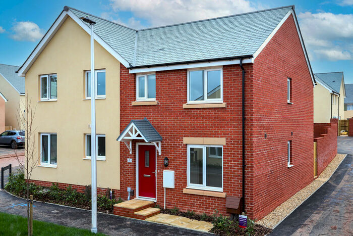 3 Bedroom Semi-Detached House To Rent In Calves Close, Cranbrook, EX5