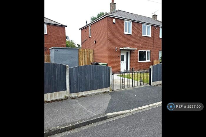 2 Bedroom Semi Detached House To Rent In Mill Green Close, Leeds, LS14