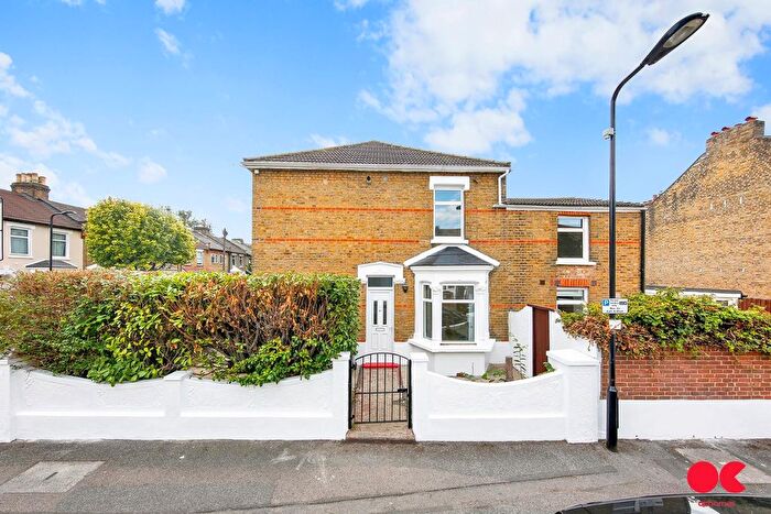 5 Bedroom End Terrace House To Rent In Sedgwick Road, Leyton, E10