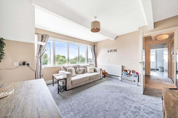 1 Bedroom Apartment For Sale In Station Road, Sidcup, DA15