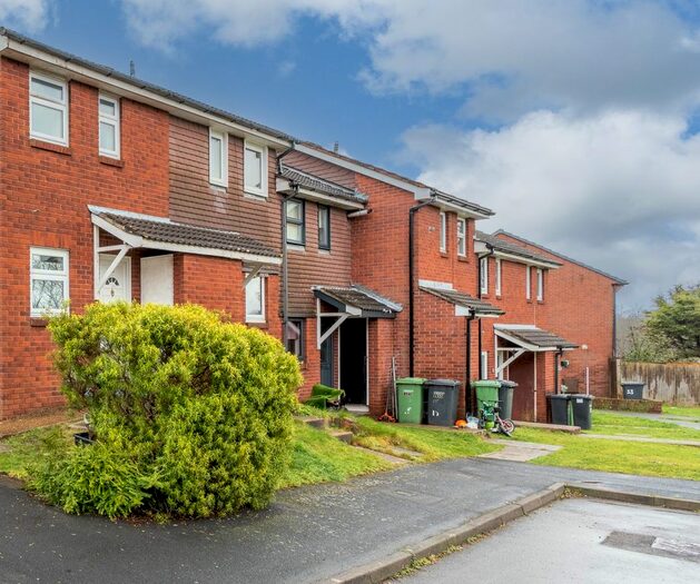 2 Bedroom Terraced House To Rent In Penelope Gardens, Southampton, SO31