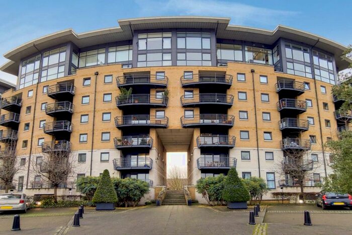 2 Bedroom Flat To Rent In Glaisher Street, London, SE8