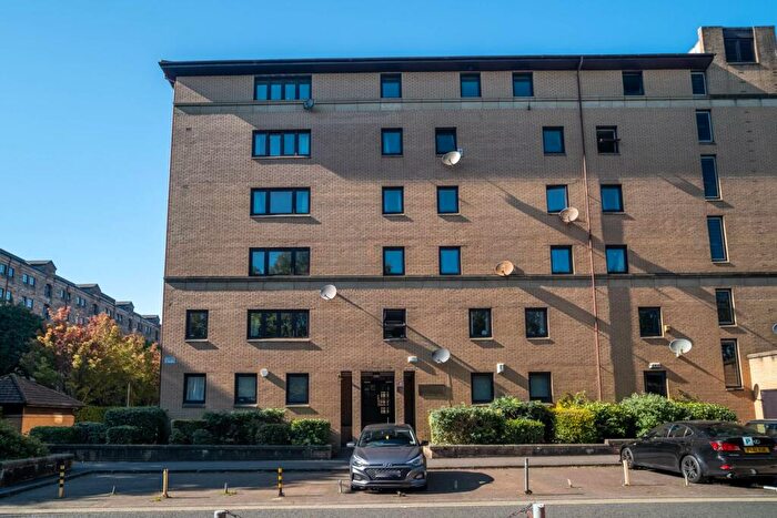 2 Bedroom Flat To Rent In Parsonage Sq, Glasgow, G4