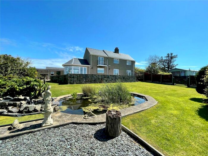 4 Bedroom Detached House For Sale In Llangwnadl, Gwynedd, LL53