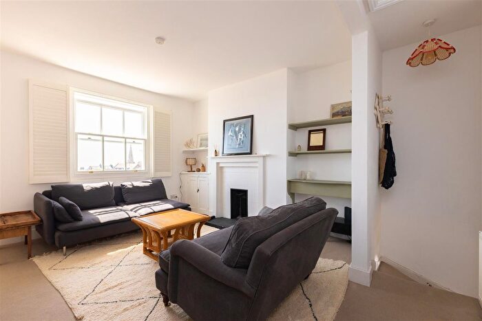 2 Bedroom Flat For Sale In Alfred Street, St. Leonards-On-Sea, TN38