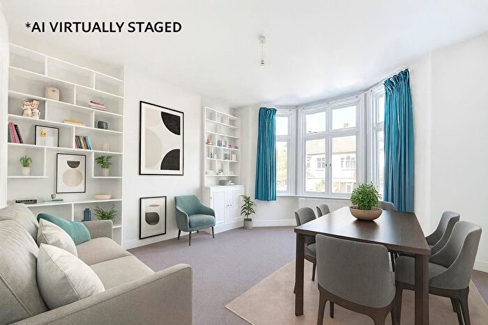 2 Bedroom Flat For Sale In Deerhurst Road, Streatham, London, SW16