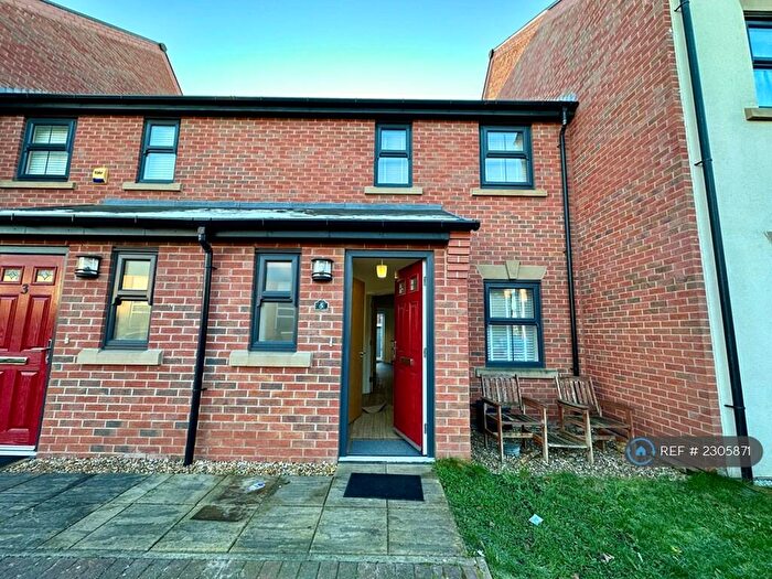 3 Bedroom Terraced House To Rent In Durham Street, Droylsden, Manchester, M43