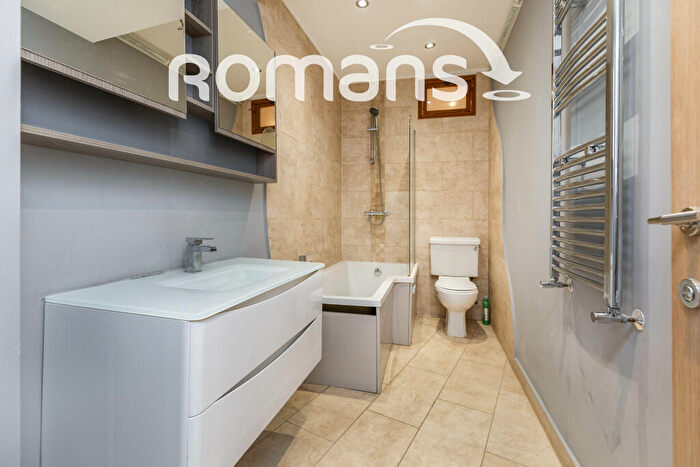 2 Bedroom Apartment To Rent In Hanbury Road, Clifton, BS8