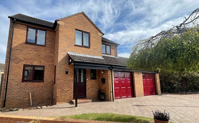 4 Bedroom Detached House For Sale In Watershoot Close, Prestbury, Cheltenham, GL52