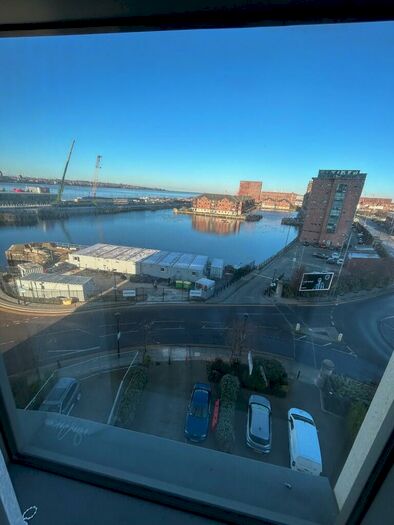 2 Bedroom Apartment To Rent In William Jessop Way, Liverpool, L3