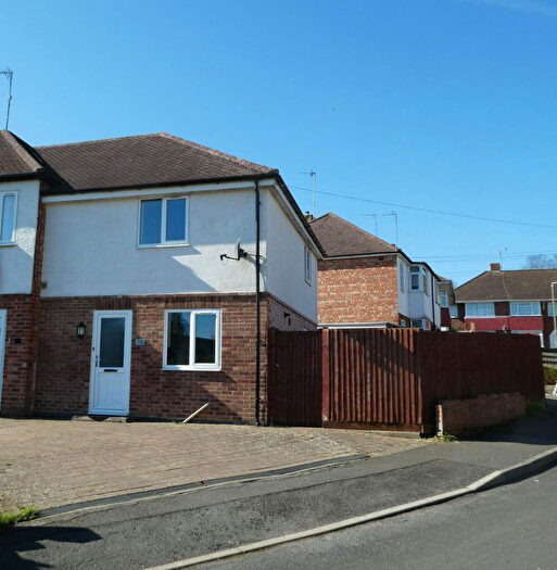2 Bedroom End Of Terrace House For Sale In Orchard Close, Banbury, OX16