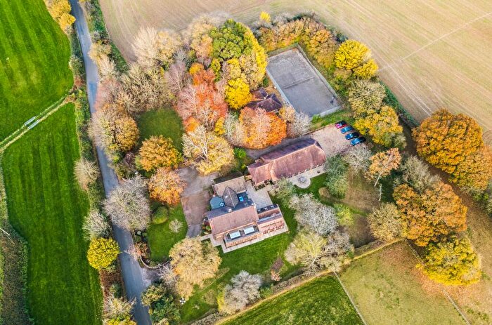 5 Bedroom Detached House For Sale In Broadway Lane, Lovedean, PO8