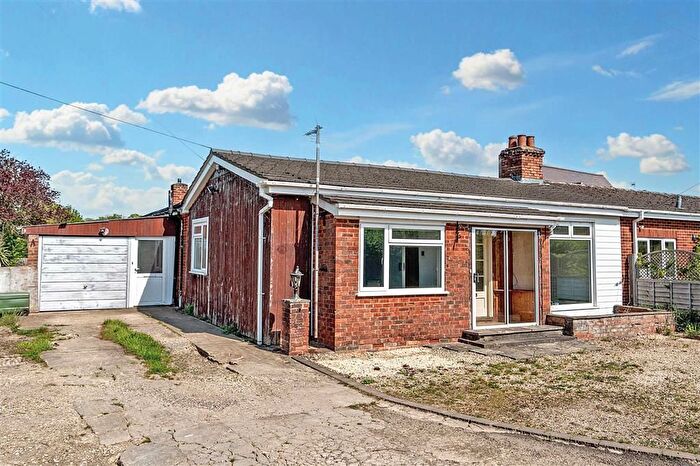 2 Bedroom Semi-Detached Bungalow For Sale In Skates Lane, Pamber Green, Tadley, RG26