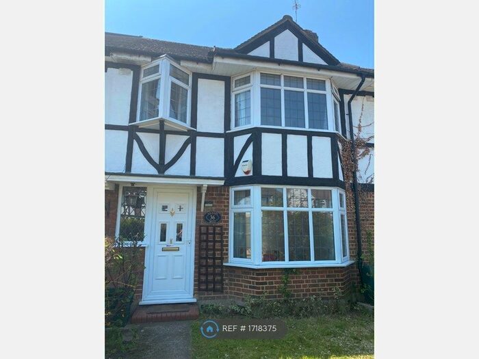 3 Bedroom Terraced House To Rent In Aragon Road, Kingston Upon Thames, KT2
