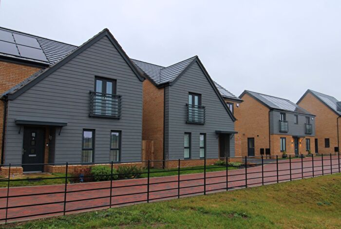 3 Bedroom House For Sale In Beebys Way, Peterborough, PE7