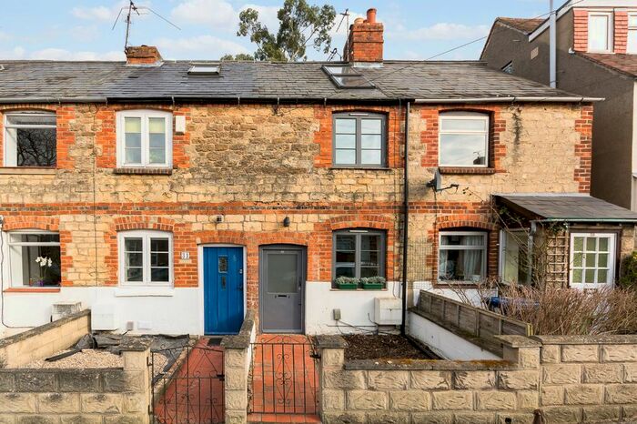 2 Bedroom Terraced House To Rent In Temple Road, Oxford, OX4