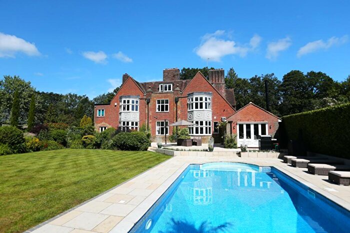6 Bedroom House For Sale In High Thicket Road, Dockenfield, Farnham, GU10