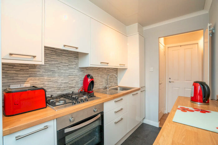1 Bedroom Flat For Sale In Grantown Gardens, Glenmavis, ML6