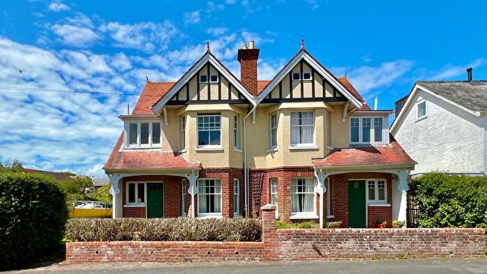 10 Bedroom Detached House For Sale In Stanley Road, Lymington, SO41