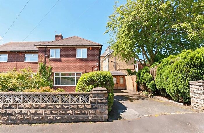 3 Bedroom End Of Terrace House For Sale In Rosemount Avenue, Elland, HX5