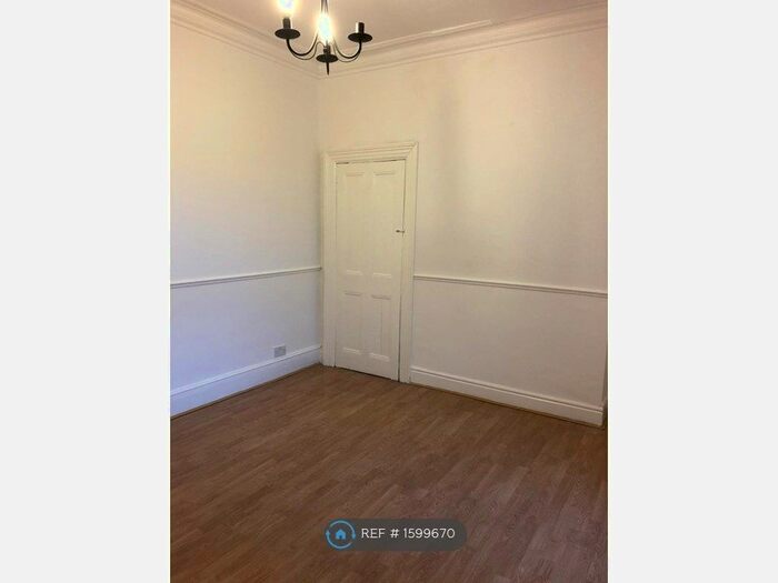 4 Bedroom Semi-Detached House To Rent In Elwick Road, Hartlepool, TS26