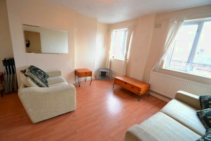 2 Bedroom Flat To Rent In Redmires Court, Eccles New Road, M5