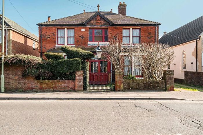 5 Bedroom Detached House For Sale In Elm Grove, Hayling Island, PO11