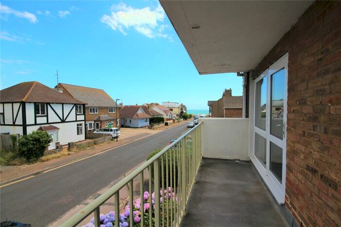 1 Bedroom Apartment To Rent In Warnham Court, Chester Avenue, Lancing, West Sussex, BN15