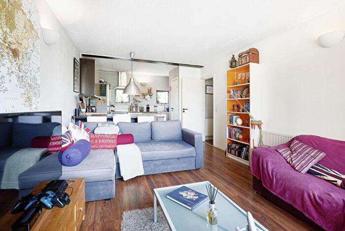 1 Bedroom Flat To Rent In Beacon House, Burrells Wharf Square, E14