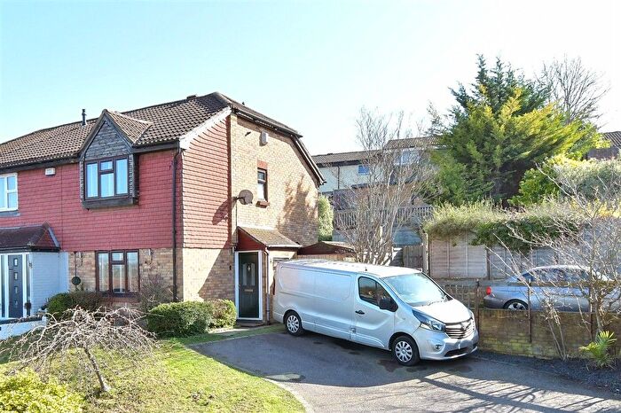 3 Bedroom Semi Detached House For Sale In Freshwater Road, Walderslade, Chatham, Kent, ME5