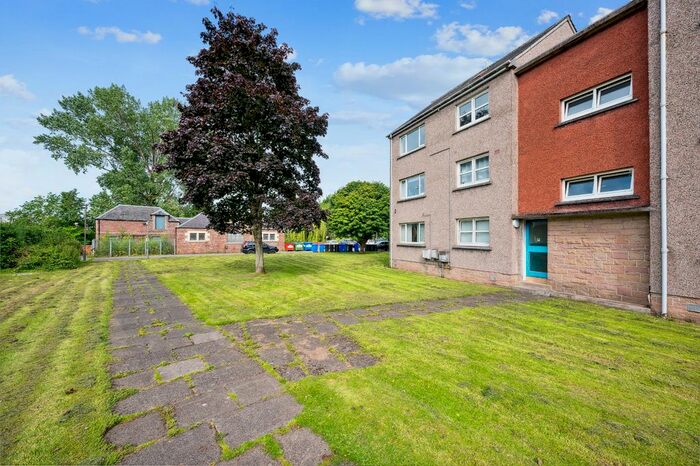 1 Bedroom Flat To Rent In Queens Court, Bridge Of Allan, Stirling, FK9