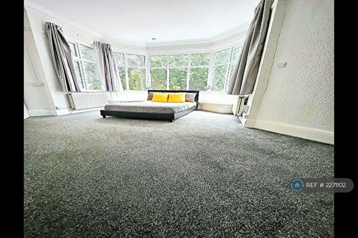 1 Bedroom Flat To Rent In Queens Park Gardens, Bournemouth, BH8