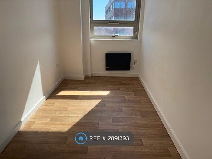 2 Bedroom Flat To Rent In Unity House, Luton, LU1