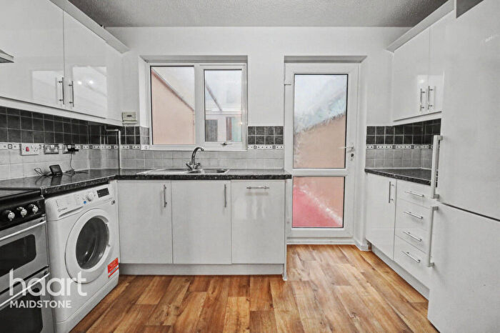 2 Bedroom Terraced House For Sale In Sherbourne Drive, Maidstone, ME16