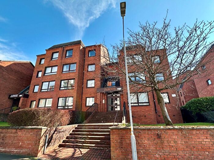 3 Bedroom Flat To Rent In Ascot Court, Anniesland, Glasgow, G12