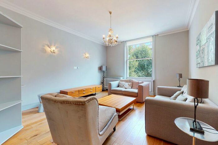3 Bedroom Flat To Rent In Pembridge Gardens, Notting Hill, W2
