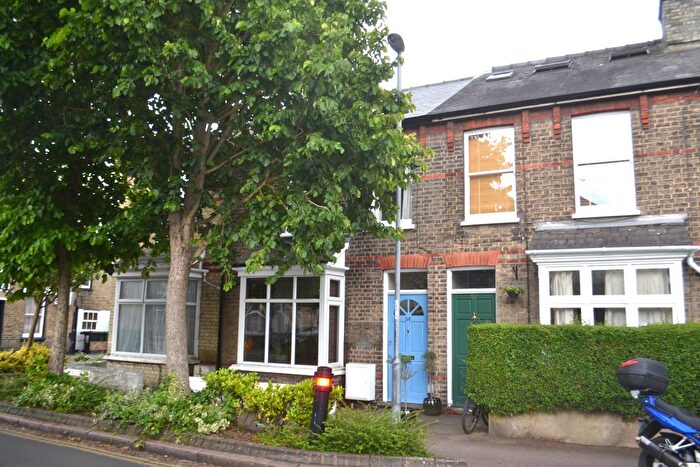 2 Bedroom Detached House To Rent In Sedgwick Street, Cambridge, CB1