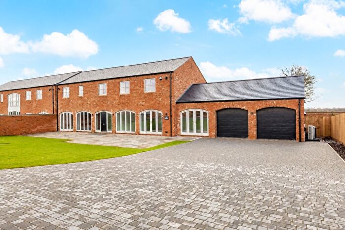 3 Bedroom Semi-Detached House To Rent In Holcot Road, Northamptonshire, NN6