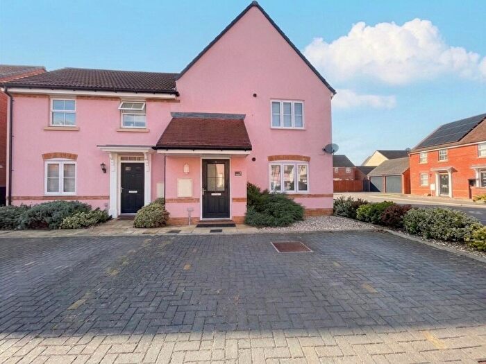 1 Bedroom Flat For Sale In Farmers Walk, Thornbury, BS35