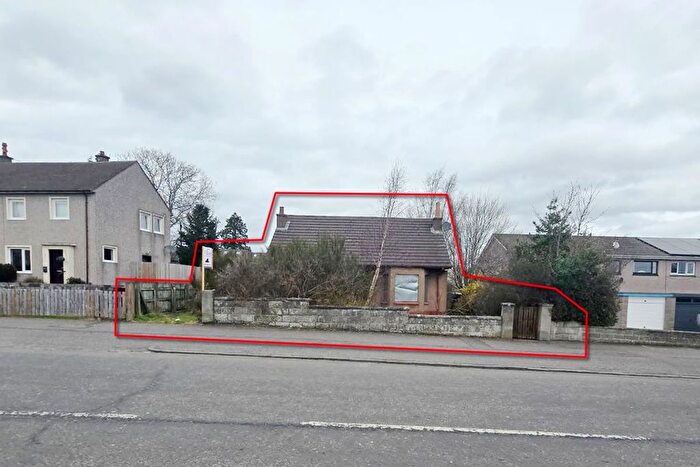 3 Bedroom Detached House For Sale In , Laird Street, Dundee, DD3