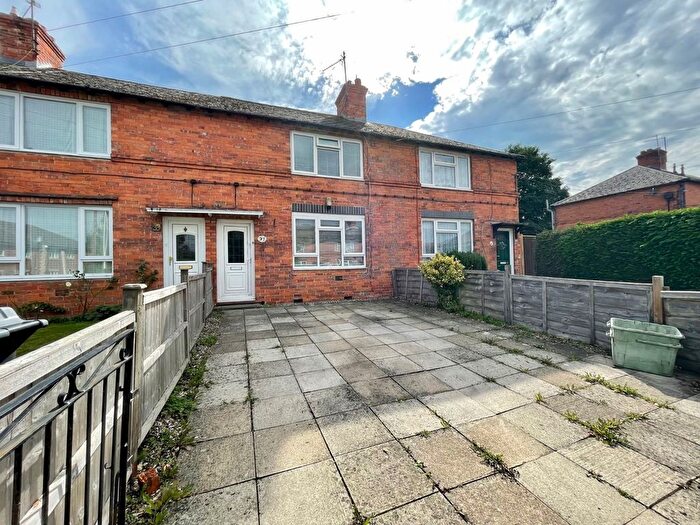 2 Bedroom Terraced House To Rent In St. Michaels Road, Newbury, RG14