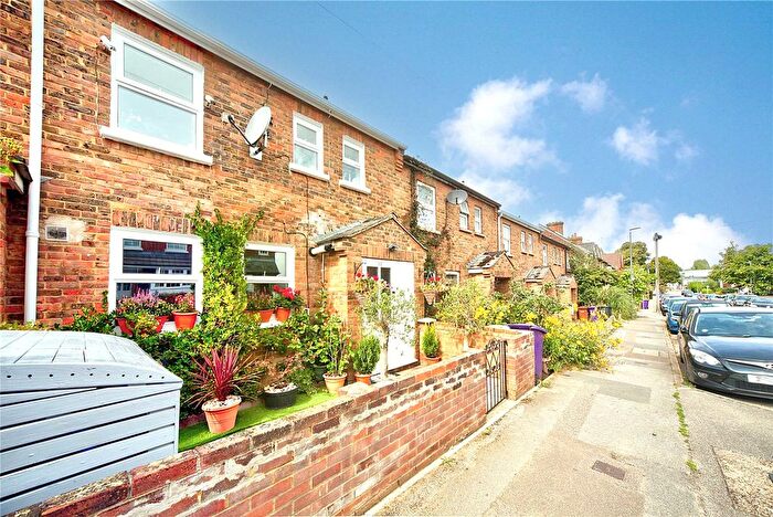 3 Bedroom Terraced House To Rent In Dacre Road, Hitchin, Hertfordshire, SG5