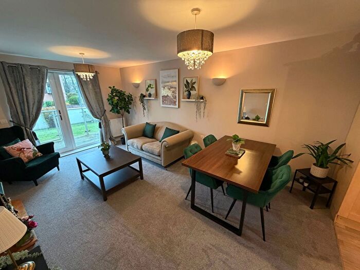 1 Bedroom Flat For Sale In Sands Road, Paignton, TQ4