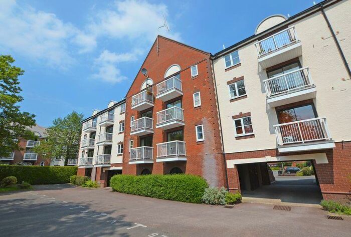1 Bedroom Flat To Rent In Alton, GU34