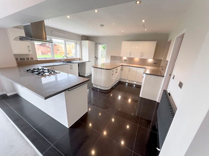 4 Bedroom Detached House To Rent In Black Scotch Lane, Mansfield, NG18