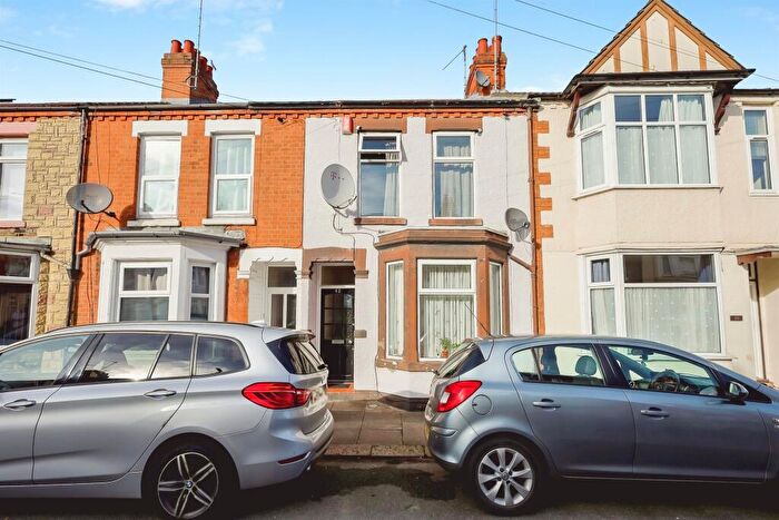3 Bedroom Terraced House For Sale In Euston Road, Northampton, NN4